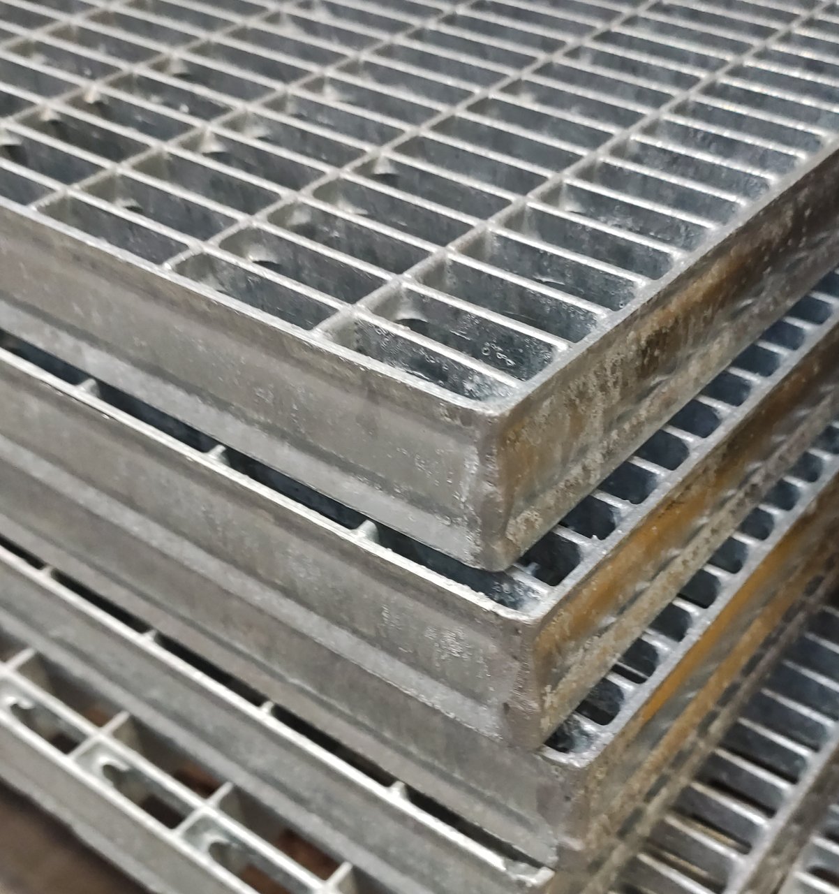 Gitterrost 1200x1000mm MW30/10 TS30/2 feuerverzinkt